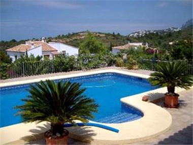 Villa for sale in Rafol de Almunia (Valencia)
