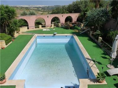 Bungalow for sale in Bighi (Malta)