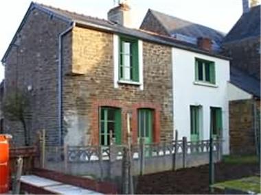 Cottage for sale in Gorron (Region Pays de la Loire)