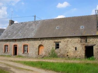 Renovation for sale in Gorron (Region Pays de la Loire)