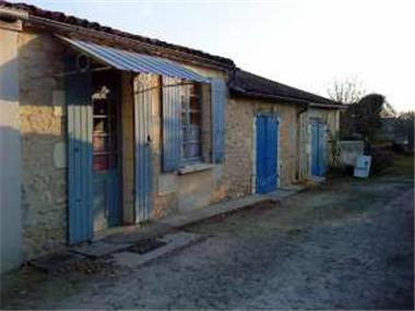 Cottage for sale in Montguyon (Poitou-Charentes)