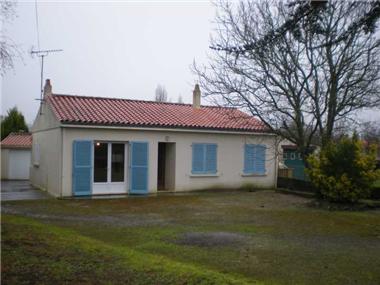 House for sale in Payre-sur-Vendee (Region Pays de la Loire)