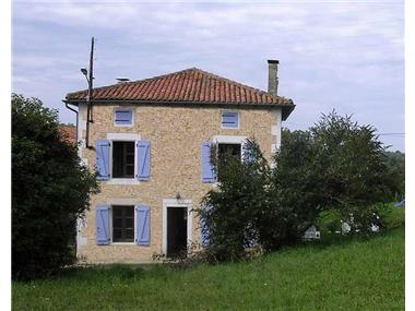 House for sale in Montemboeuf (Poitou-Charentes)