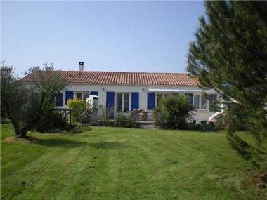 House for sale in Payre-sur-Vendee (Region Pays de la Loire)