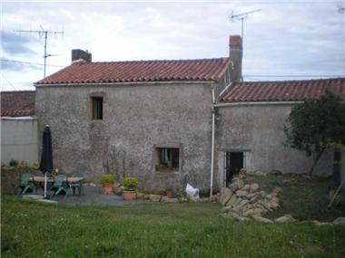 House for sale in Payre-sur-Vendee (Region Pays de la Loire)