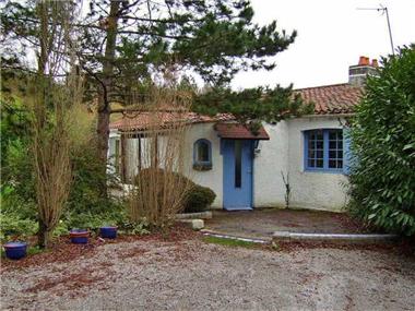House for sale in Landeronde (Region Pays de la Loire)
