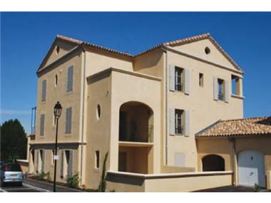Apartment       for sale in Uzes (Languedoc-Roussillon)