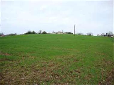 Land for sale in Montlieu-la-Garde (Poitou-Charentes)