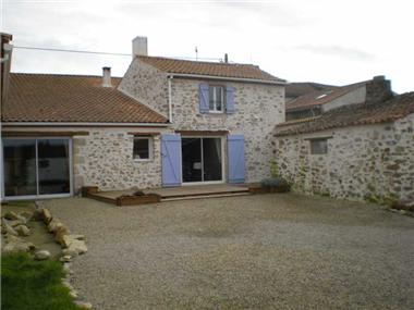 House for sale in Payre-sur-Vendee (Region Pays de la Loire)