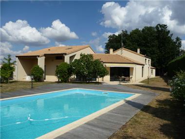 House for sale in Thouars (Poitou-Charentes)