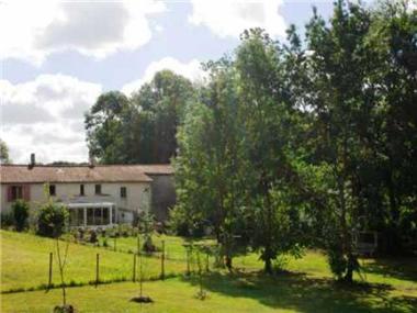 House for sale in Jonzac (Poitou-Charentes)