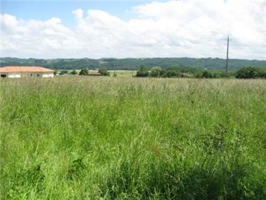Land for sale in Castelnau-Magnoac (Midi-Pyrenees)