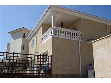 Villa / Detached for sale in Callosa d'En Sarria (Valencia)