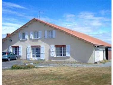 Golf Property for sale in Parthenay (Poitou-Charentes)
