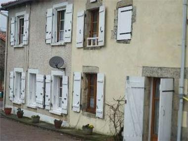 Stone House for sale in Champagne-Mouton (Poitou-Charentes)