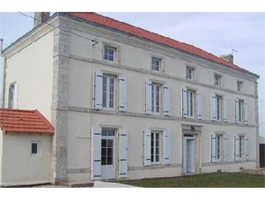 Maison De Ma�tre for sale in Melle (Poitou-Charentes)