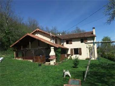 G�te for sale in Ruffec (Poitou-Charentes)