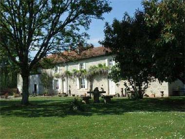 Stone House for sale in Civray (Poitou-Charentes)