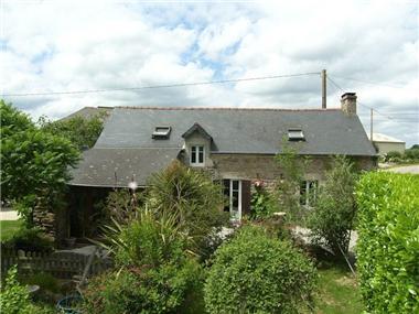 House for sale in Guern (Brittany)