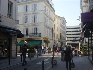 Apartment       for sale in Cannes (Provence-Alpes-Cote d'Azur)