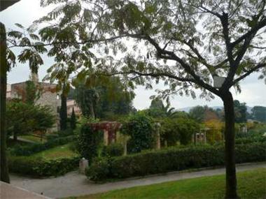 Apartment       for sale in Grimaud (Provence-Alpes-Cote d'Azur)