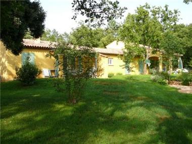 Villa for sale in Montauroux (Provence-Alpes-Cote d'Azur)
