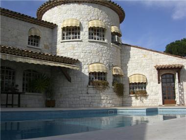 Villa for sale in Cannes (Provence-Alpes-Cote d'Azur)