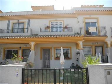 Townhouse for sale in Daya Nueva (Valencia)