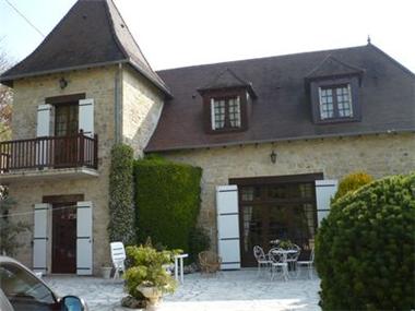 Stone House for sale in Saint-Robert (Region Limousin)