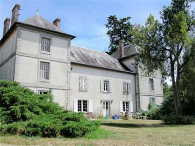 Ch�teau for sale in Limoges (Region Limousin)